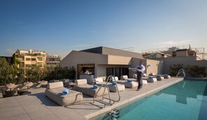 Outdoor pool - Ohla Eixample (Barcelona)