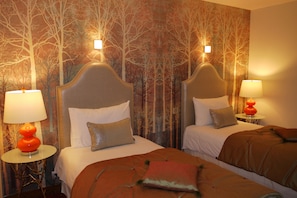 Twin Room | Individually decorated, individually furnished, iron/ironing board