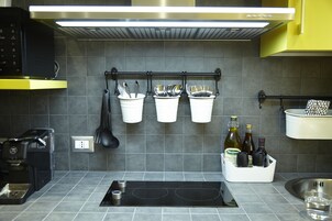 Check-in/check-out kiosk