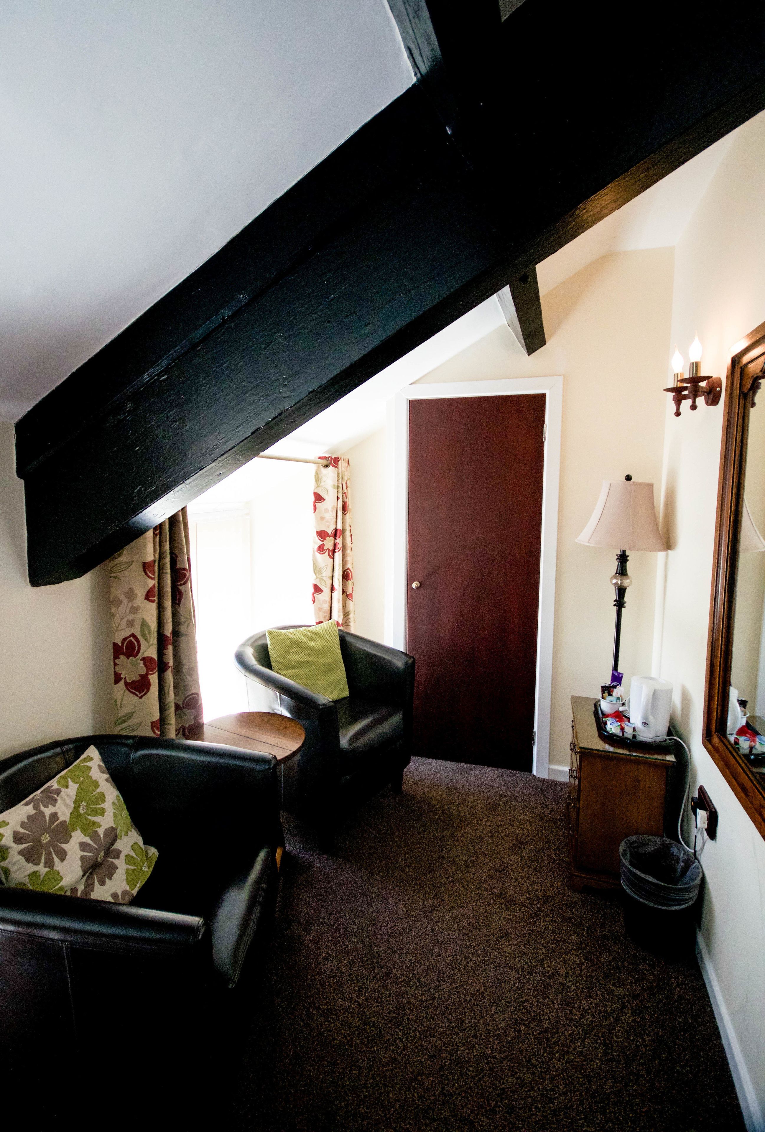 ty dre standard  queen room | premium bedding, desk, iron/ironing board, free wifi