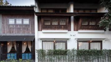 Mặt tiền nơi lưu trú