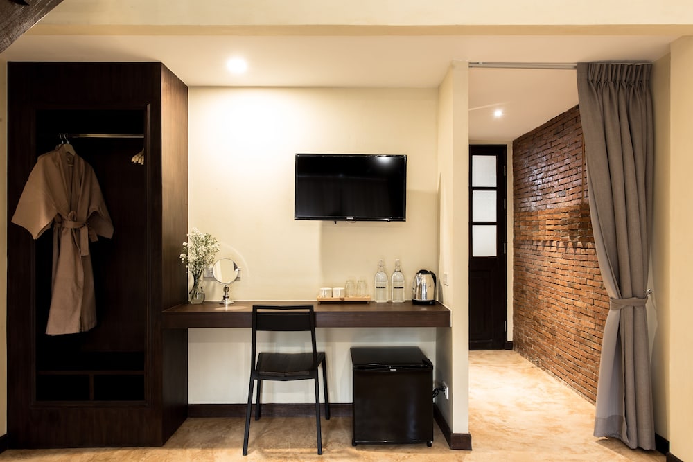 ONCE (Upon a Time) Boutique Home by null