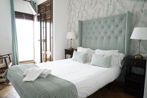 Standard Double Room, Terrace | Individually decorated, individually furnished, blackout drapes