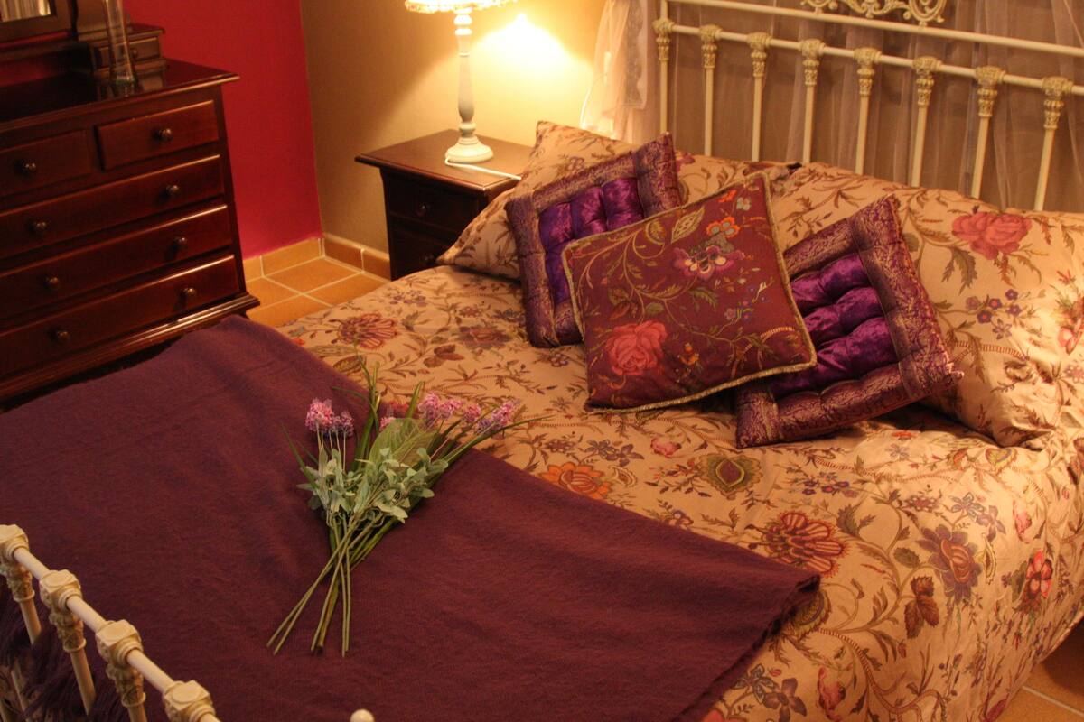 Blackout curtains, free cots/infant beds, rollaway beds, free WiFi