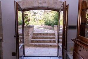 Appartement, 3 chambres | Vue sur le jardin