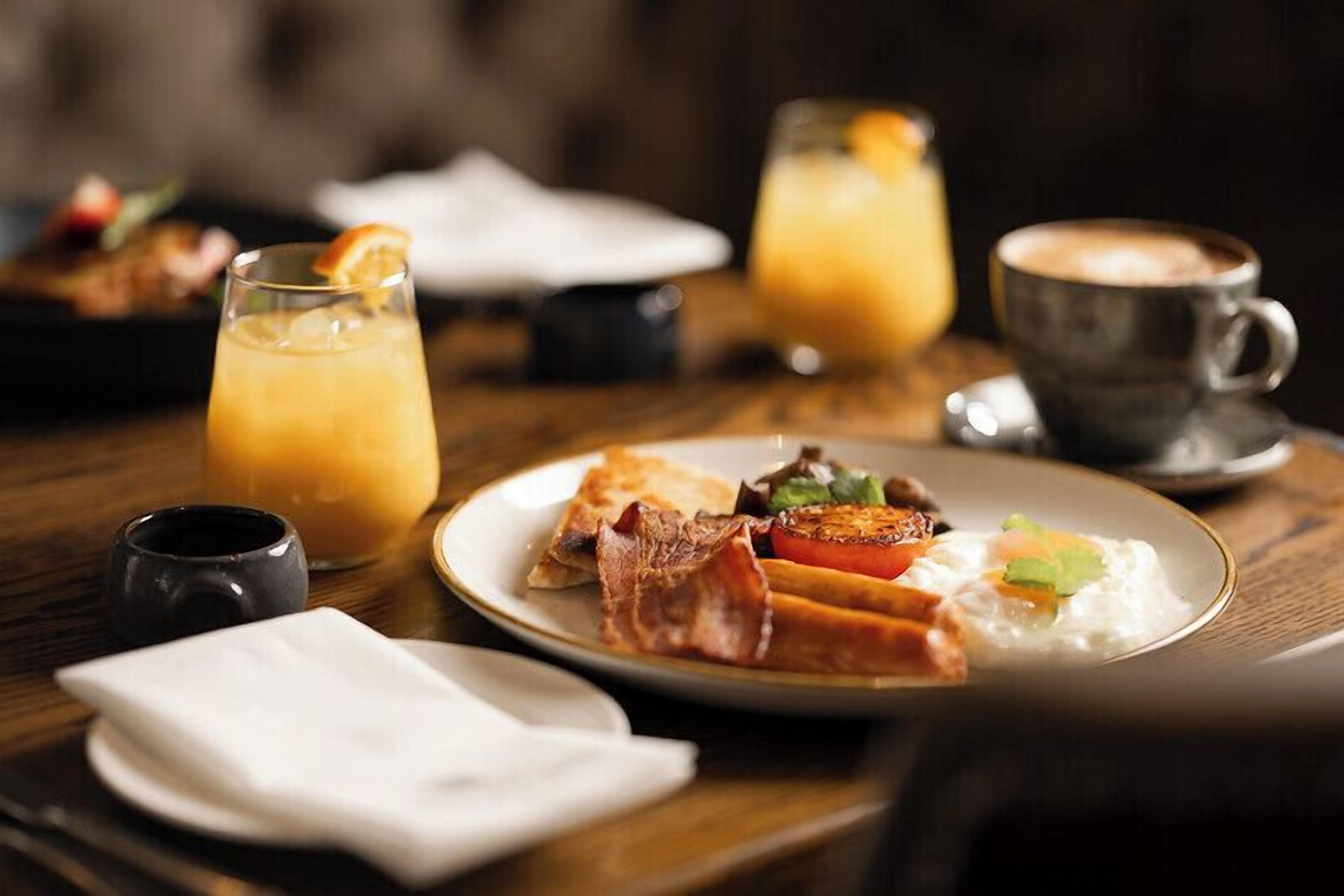 daily full breakfast for a fee