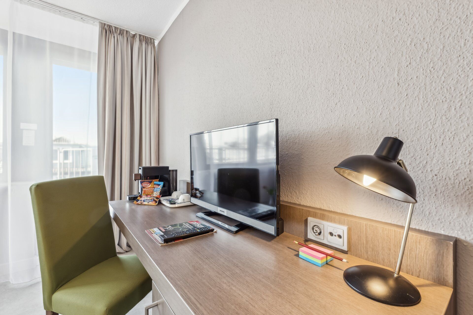 Standard Single Room | In-room safe, desk, free WiFi