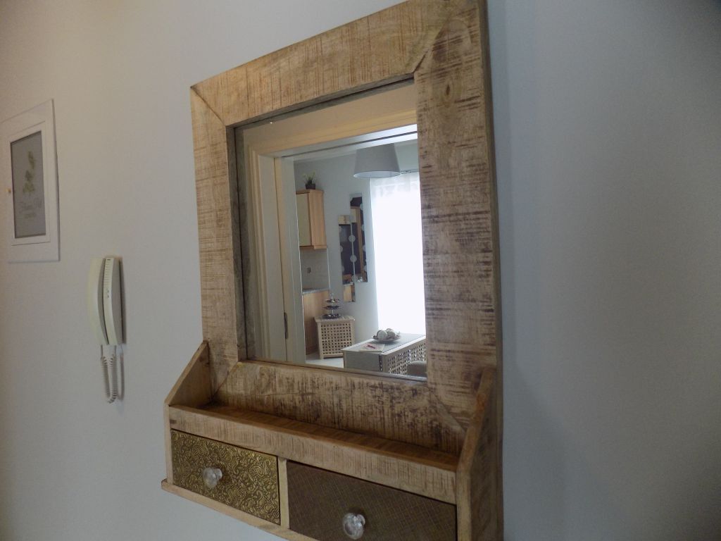 Deluxe Apartment, Ensuite (Whitebloom Flat) | Bathroom | Free toiletries, hair dryer, bathrobes, slippers