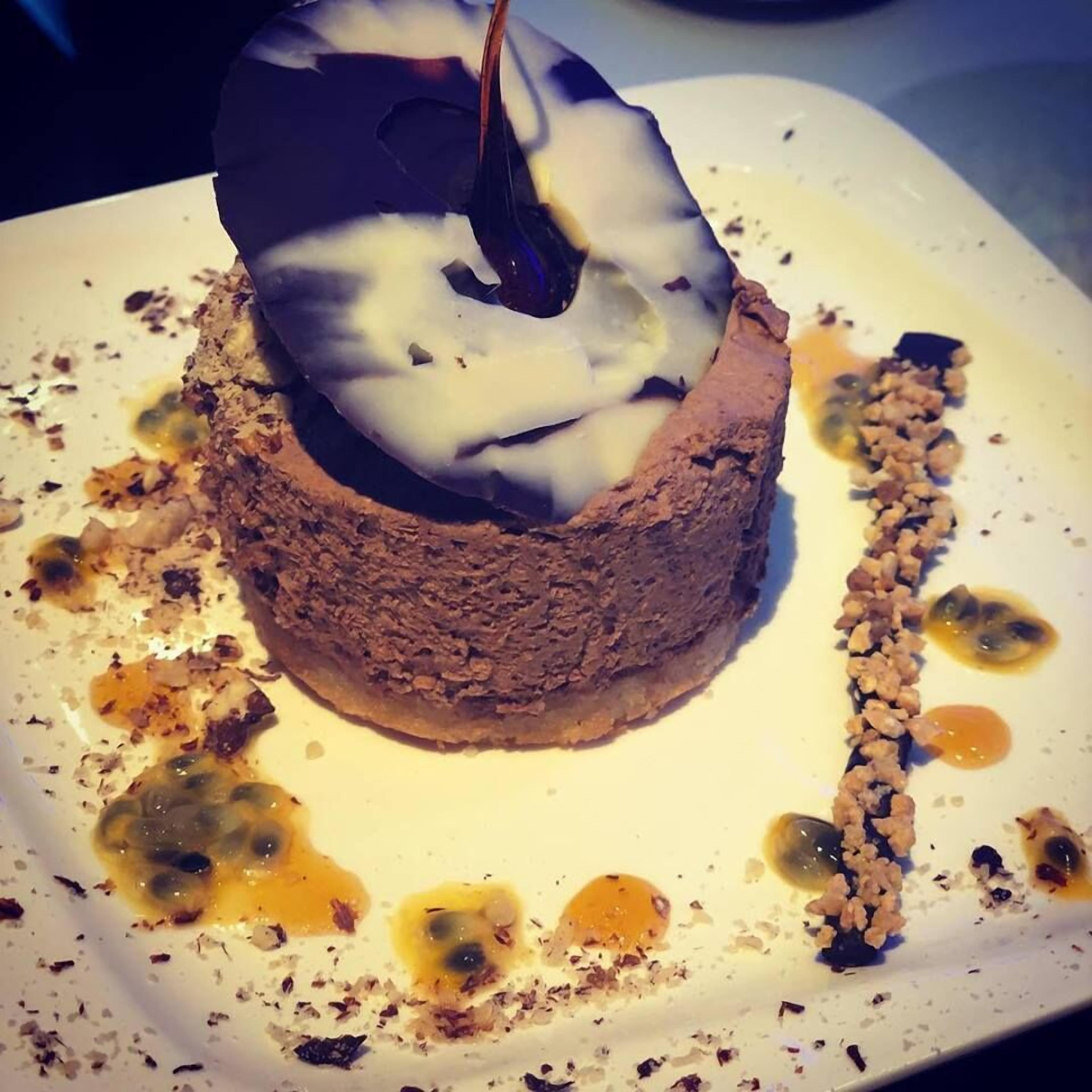 breakfast, lunch, dinner served; french cuisine