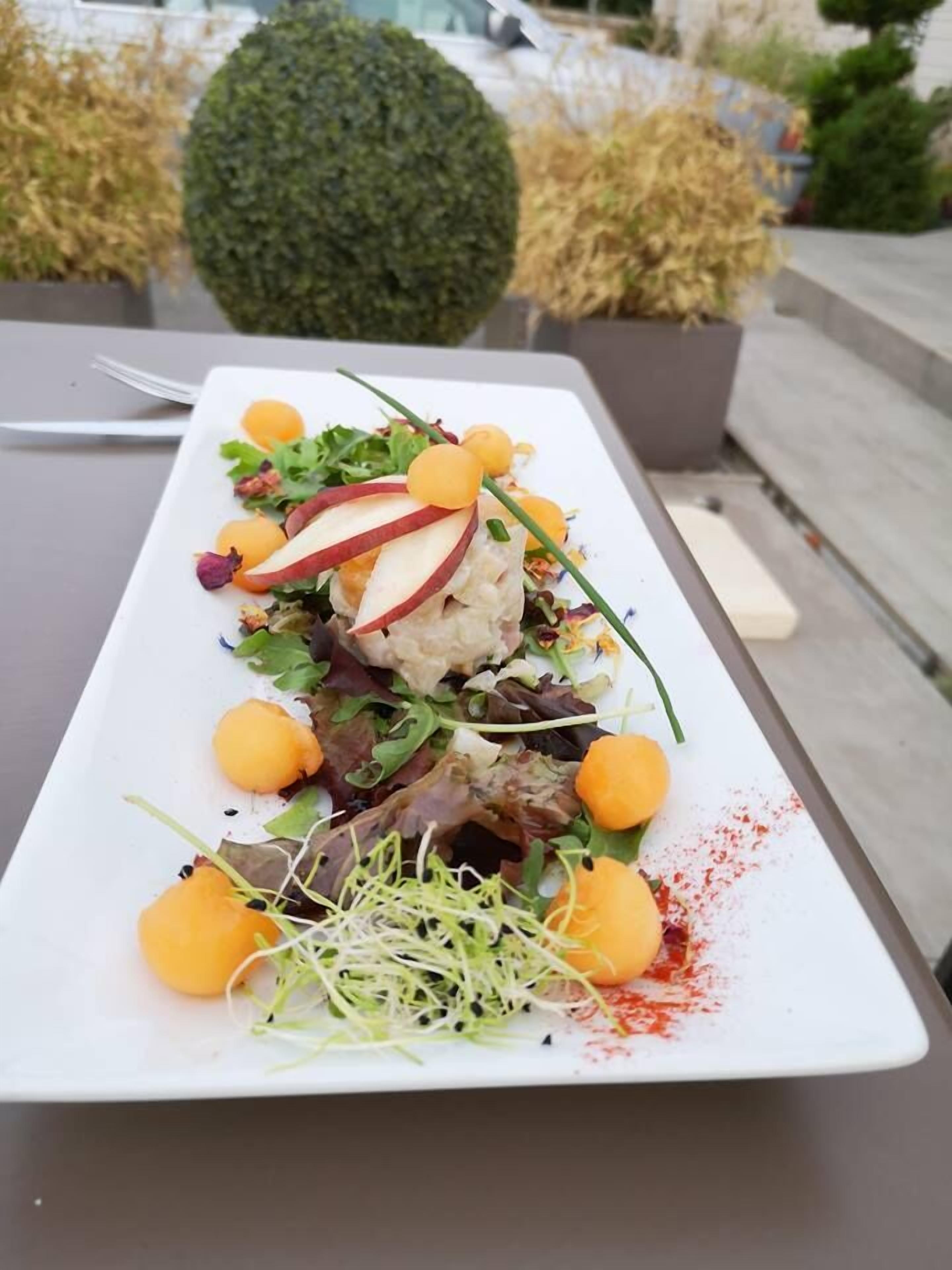 breakfast, lunch, dinner served; french cuisine