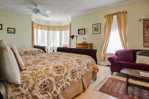 Suite Deluxe, 1 cama Queen size y sofá cama (Twenties Room) | Sábanas de algodón egipcio, ropa de cama de alta calidad y edredón 