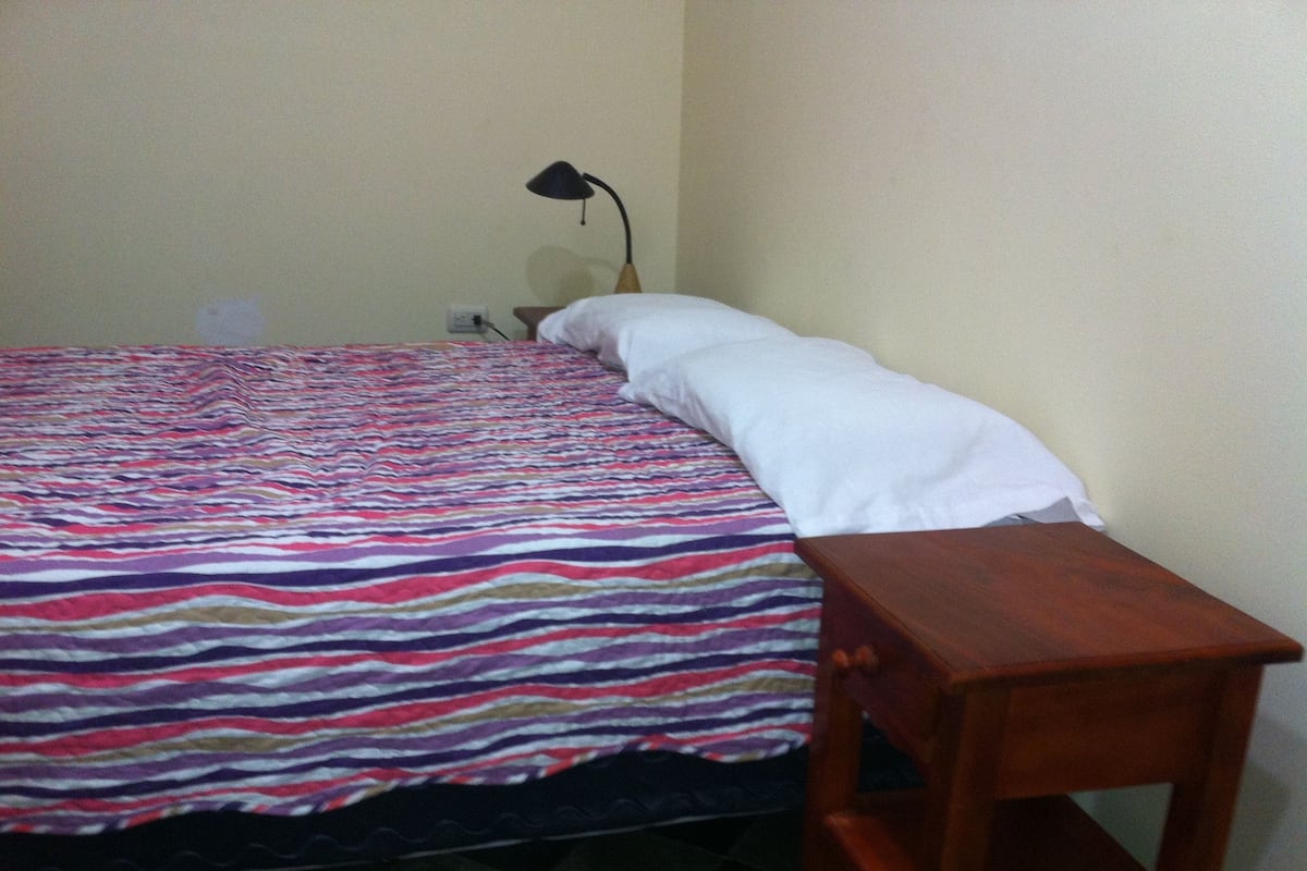 Chambre avec lits jumeaux, 1 lit une place | Lits pliants/supplémentaires, Wi-Fi gratuit