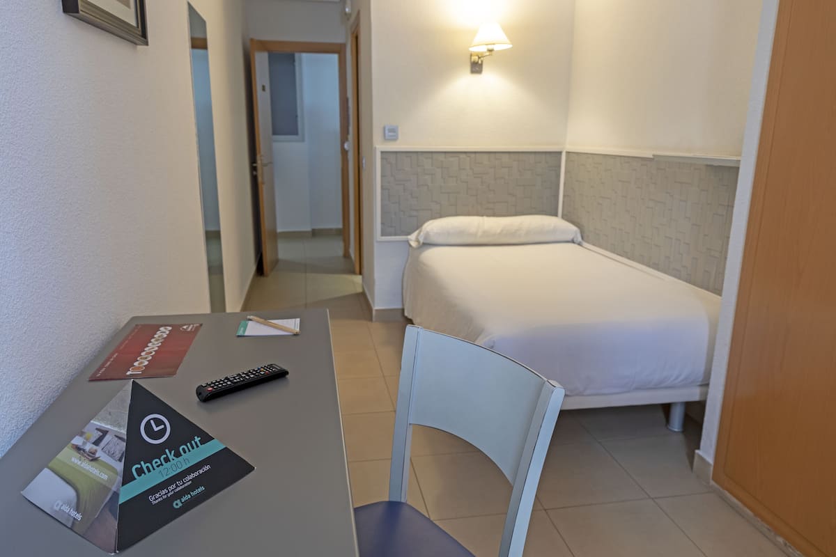 Camera singola | Tende oscuranti, Wi-Fi gratuito, lenzuola