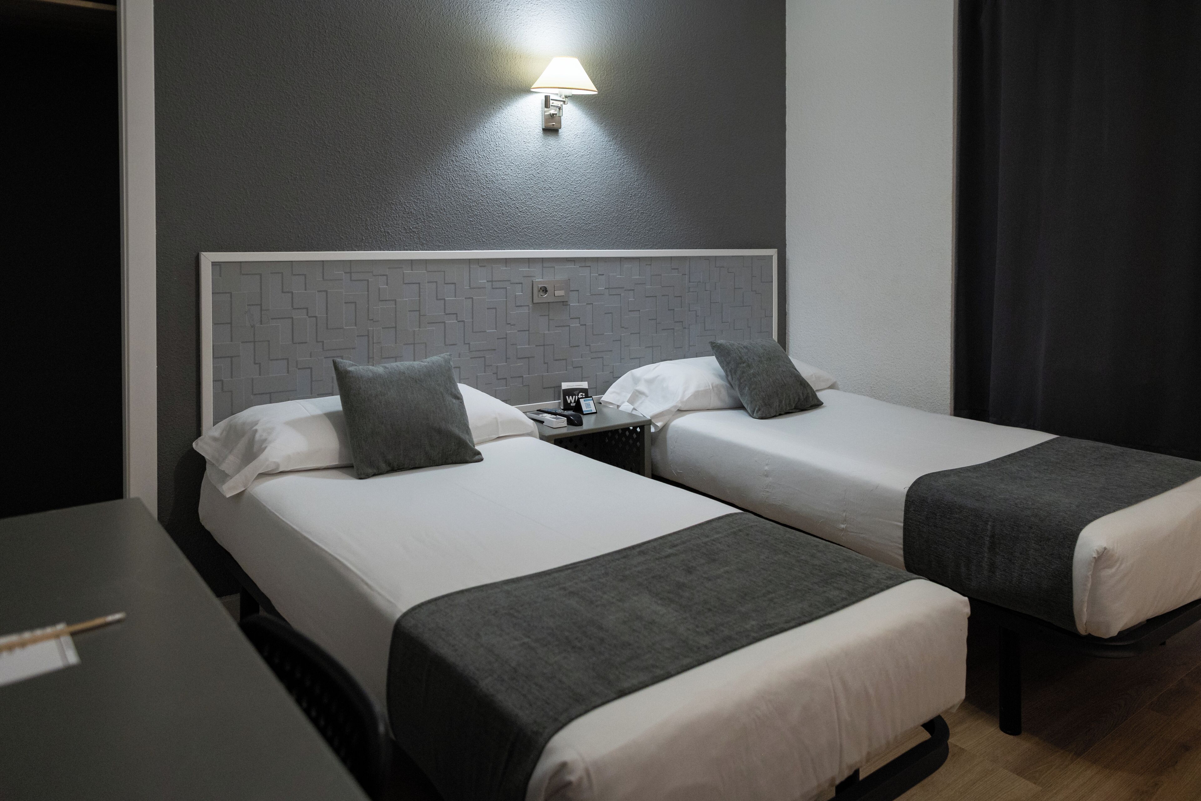 Triple Room | Blackout curtains, free WiFi, bed sheets
