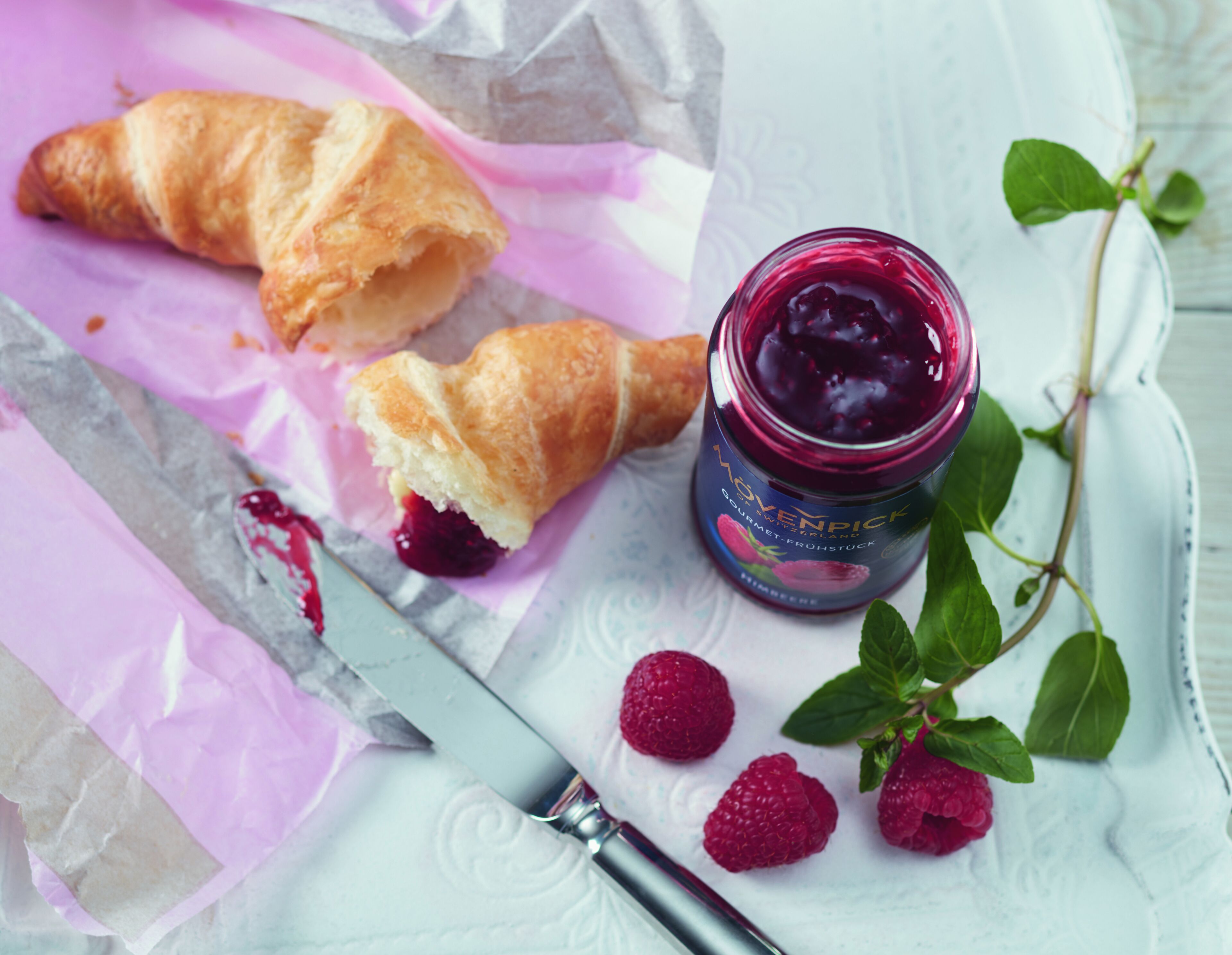 daily buffet breakfast (sar 100 per person)