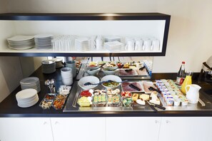 Daily buffet breakfast for a fee