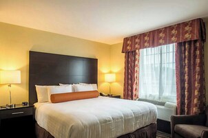 Ropa de cama de alta calidad, colchones con pillow-top y escritorio