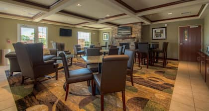 Creekstone Inn & Suites