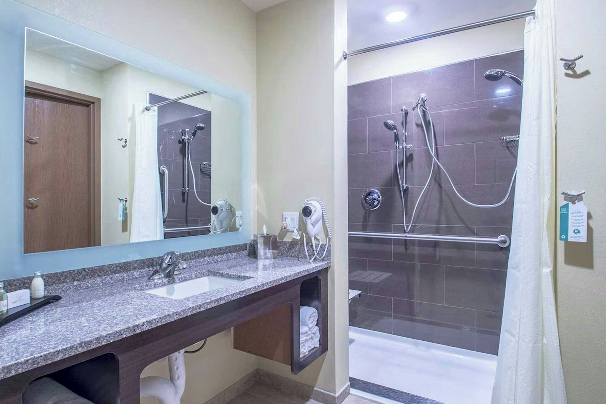 Baño accesible en silla de ruedas