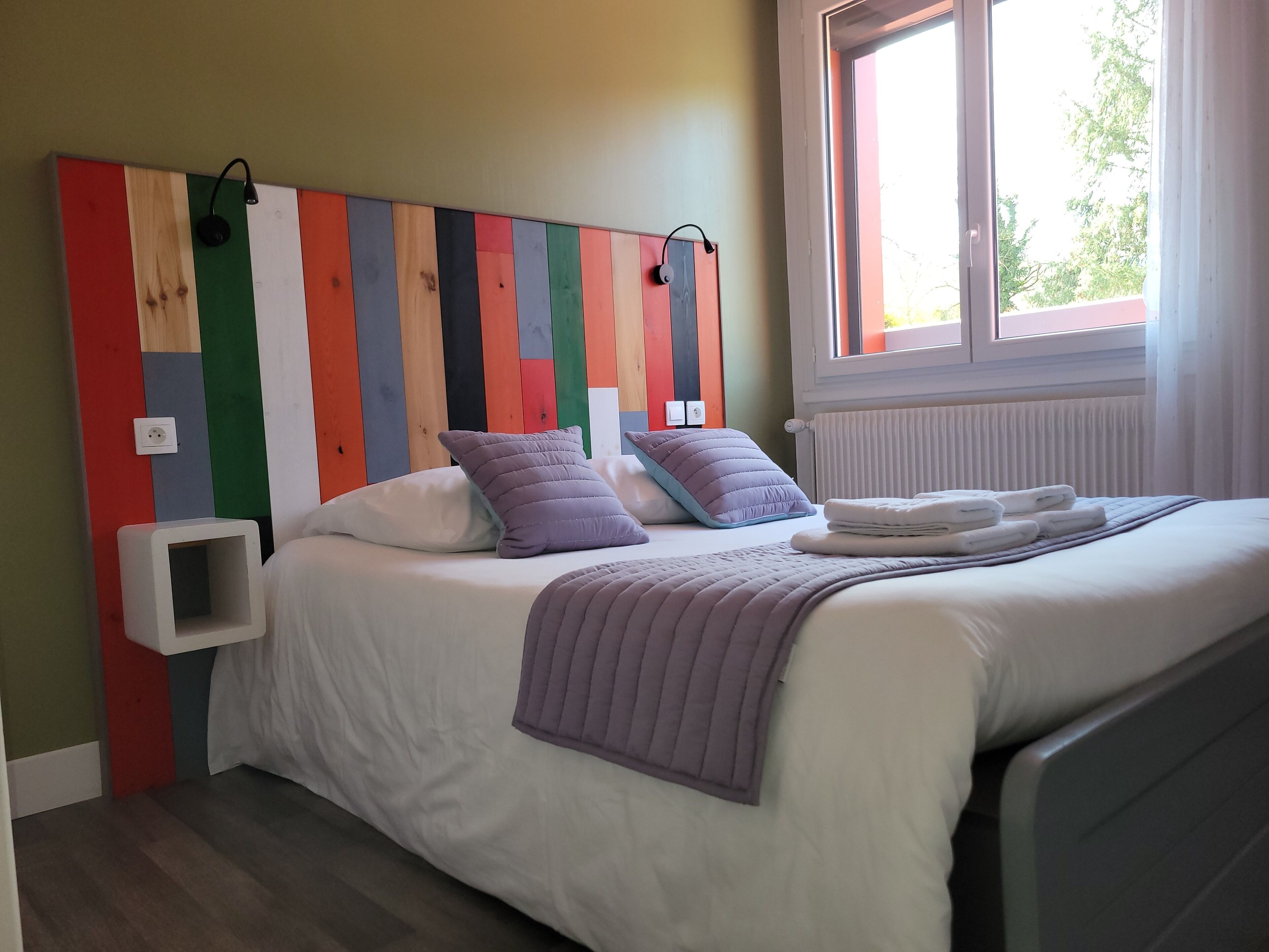 classic single room, 1 double bed | desk, soundproofing, free cots/infant beds, free wifi