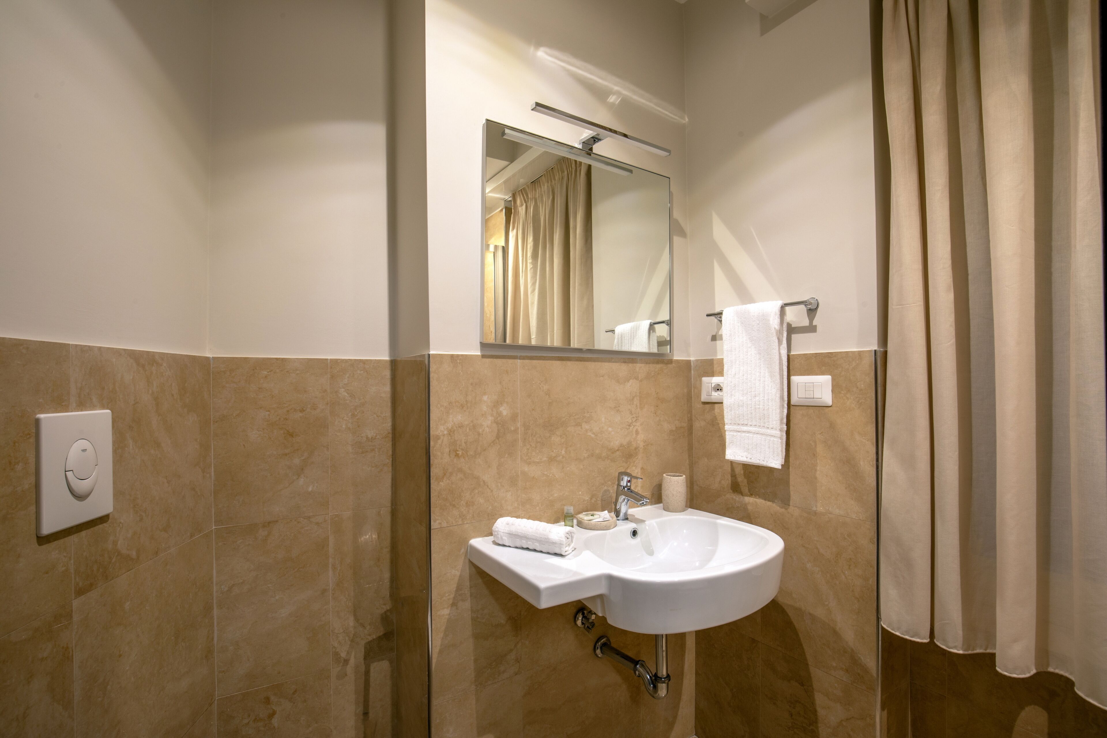 Photo - Daplace - Hotel Gran Torino Suites