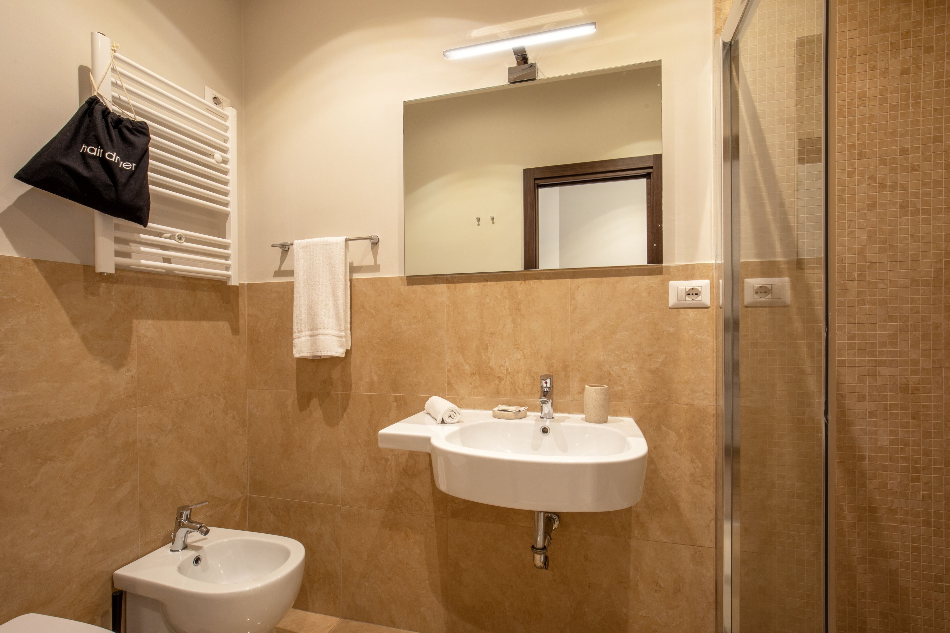 Photo - Daplace - Hotel Gran Torino Suites