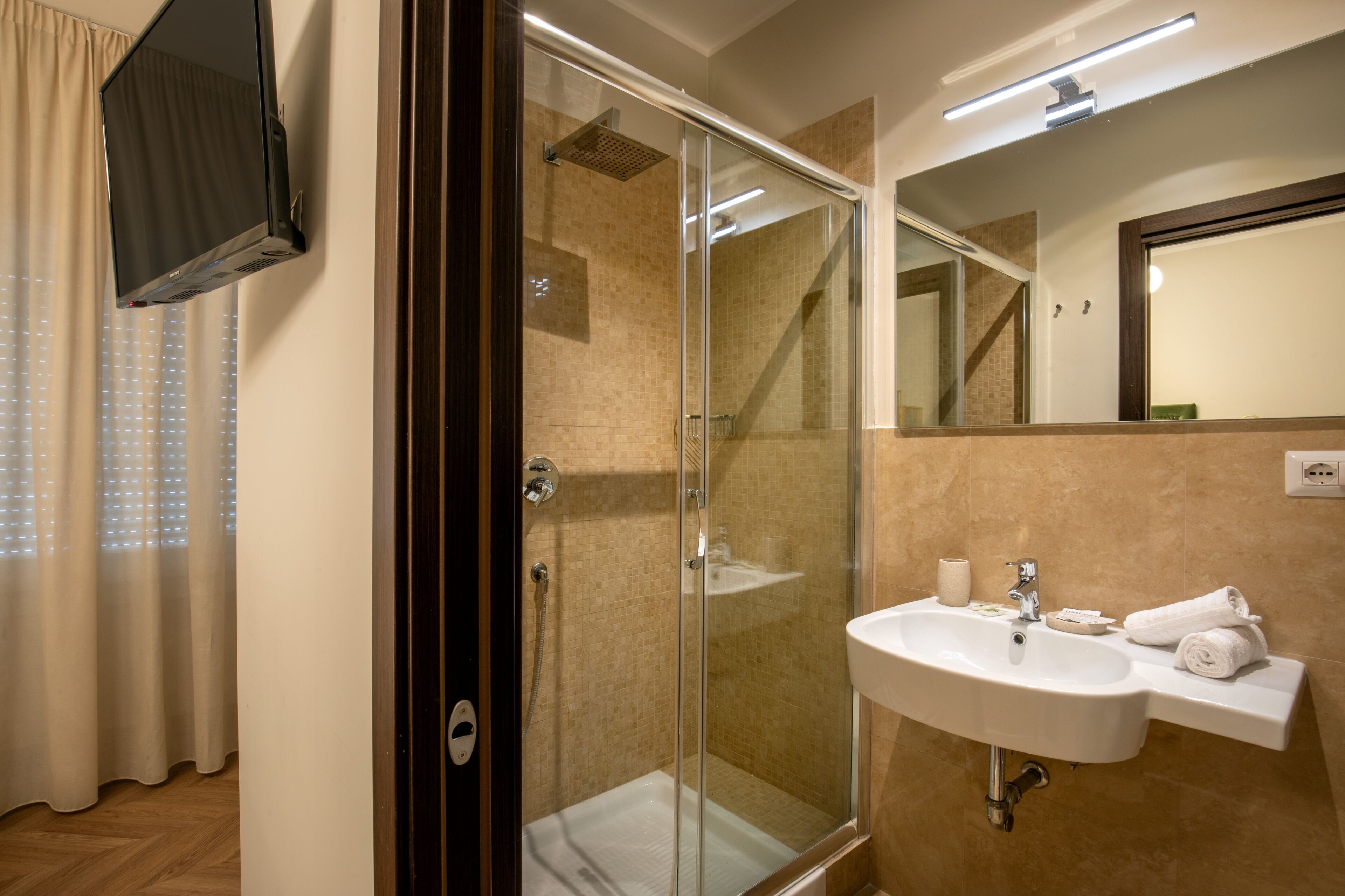 Photo - Daplace - Hotel Gran Torino Suites