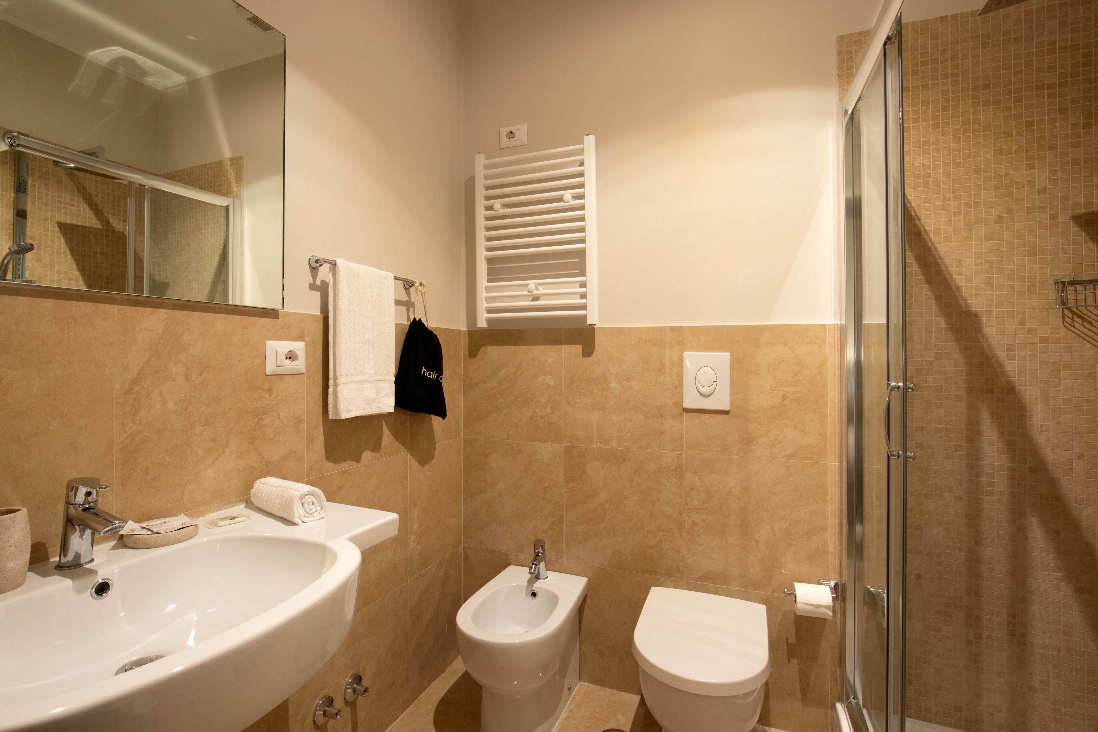 Photo - Daplace - Hotel Gran Torino Suites