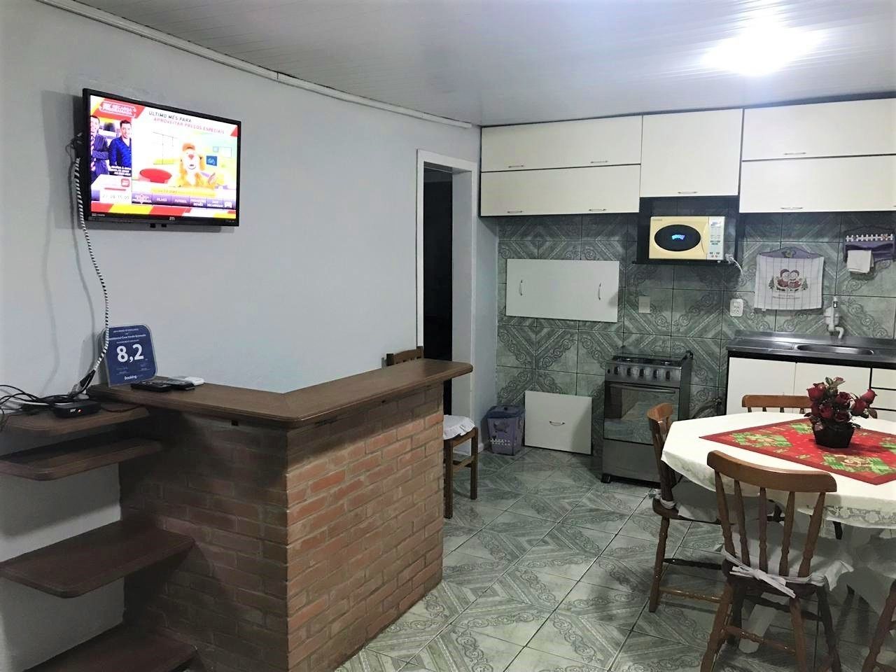 Casa | Cozinha privada | Geladeira, micro-ondas, cooktop, talheres/pratos/utensílios de cozinha