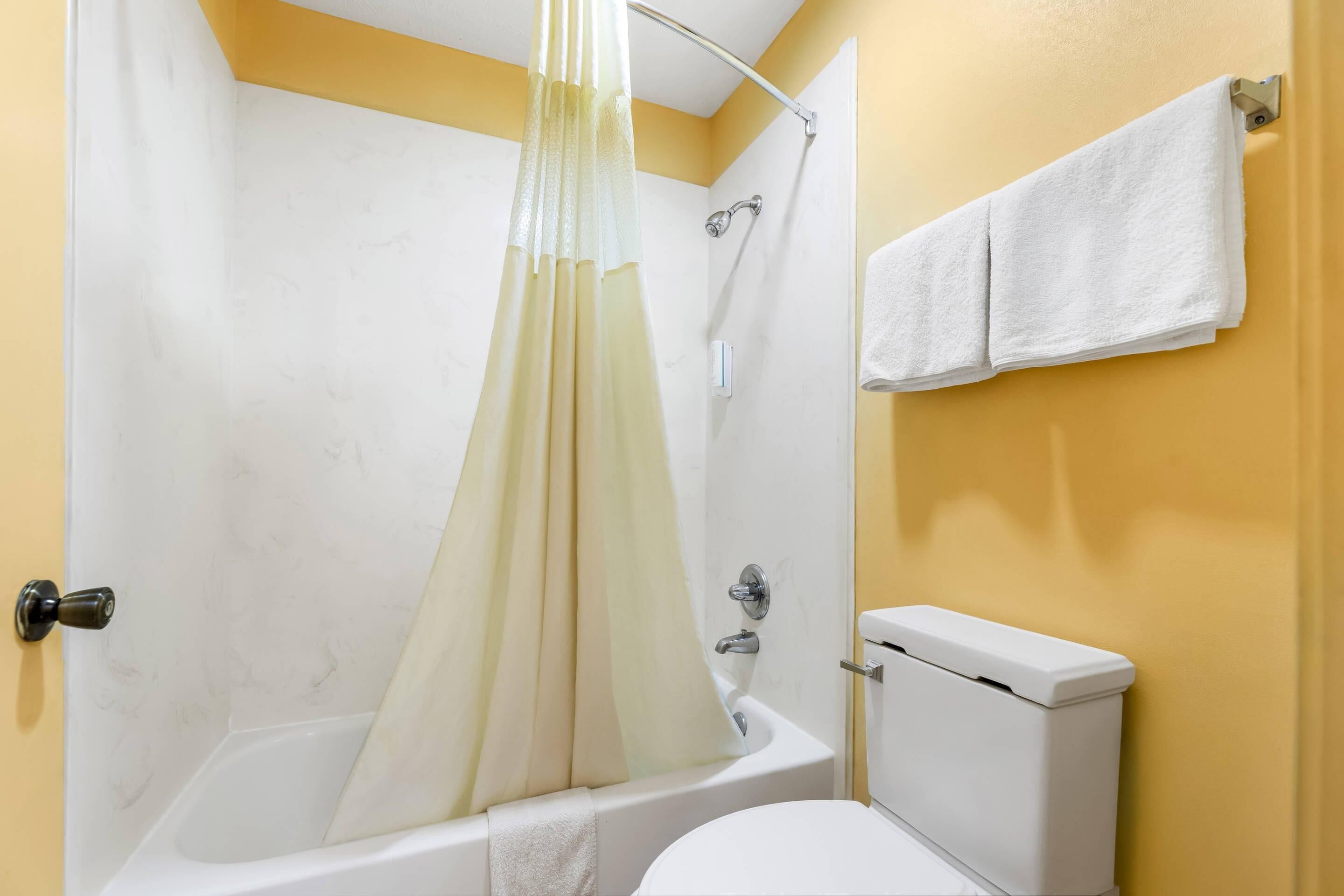 Standard Room, 2 Double Beds, Non Smoking | 1 bedroom, premium bedding, desk, blackout curtains