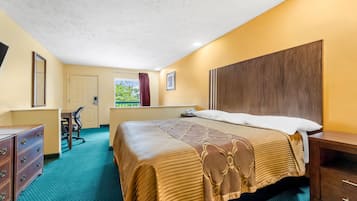 1 bedroom, premium bedding, desk, blackout drapes