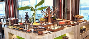 Novotel Suites Hanoi
