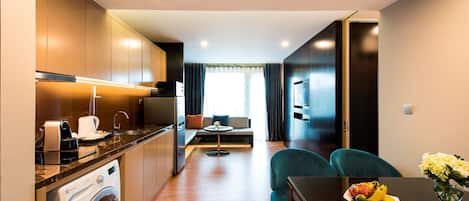 Executive Apartment, 1 Bedroom | Private kitchen | Fridge, microwave, electric kettle, cookware/dishes/utensils
