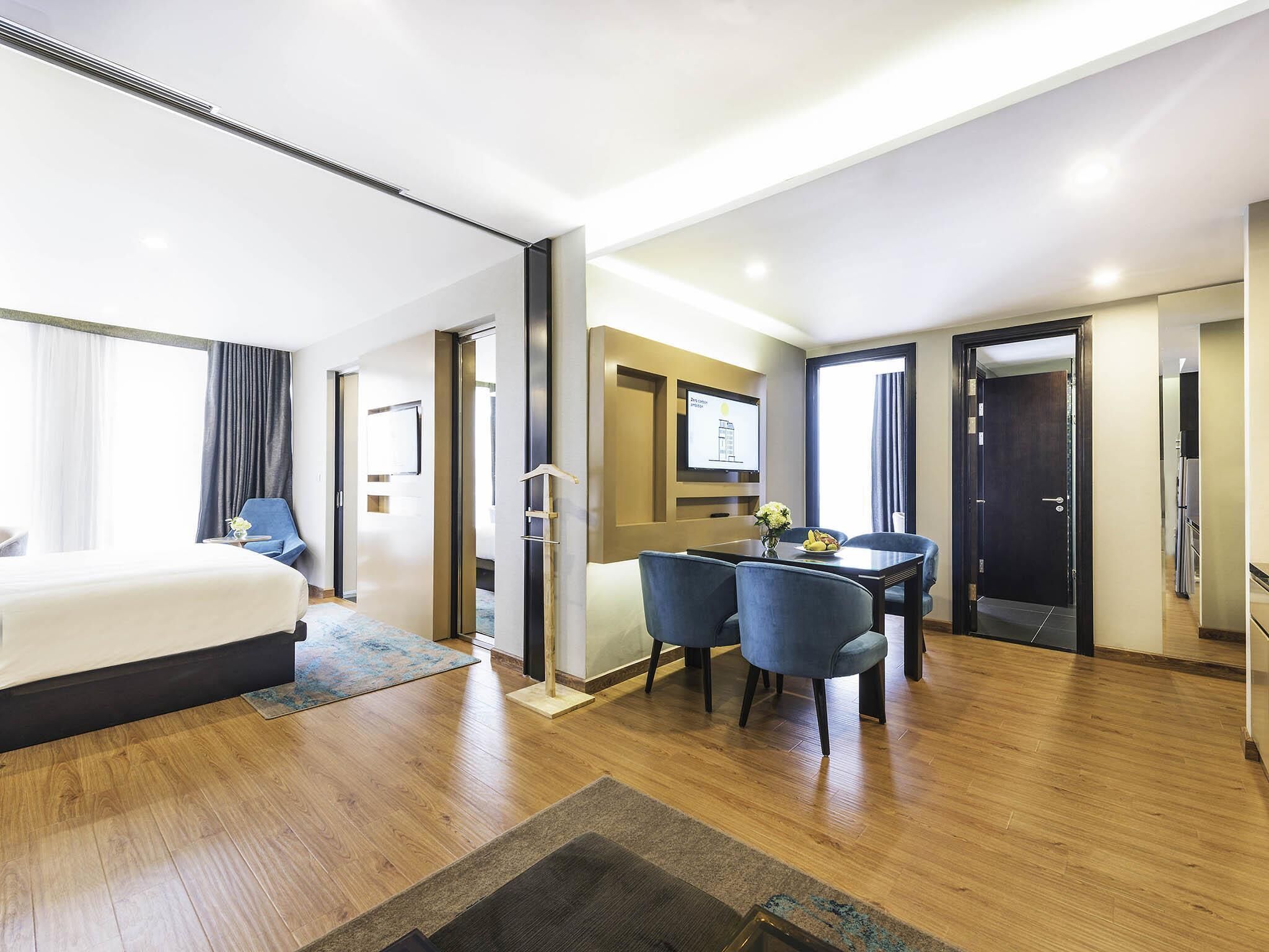 Executive Apartment, 2 Bedrooms | Hypo-allergenic bedding, free minibar items, in-room safe, desk
