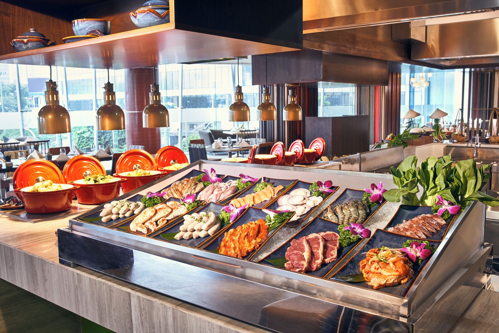 daily buffet breakfast (vnd 520000 per person)