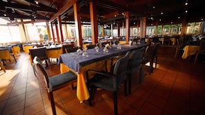 Lunch and dinner served  - Hotel Corte dei Butteri (Orbetello)