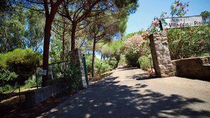 Entrada al alojamiento