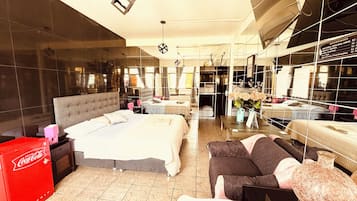 Kamar Double Deluks, 1 Tempat Tidur King, ensuite | Wi-Fi gratis dan seprai linen