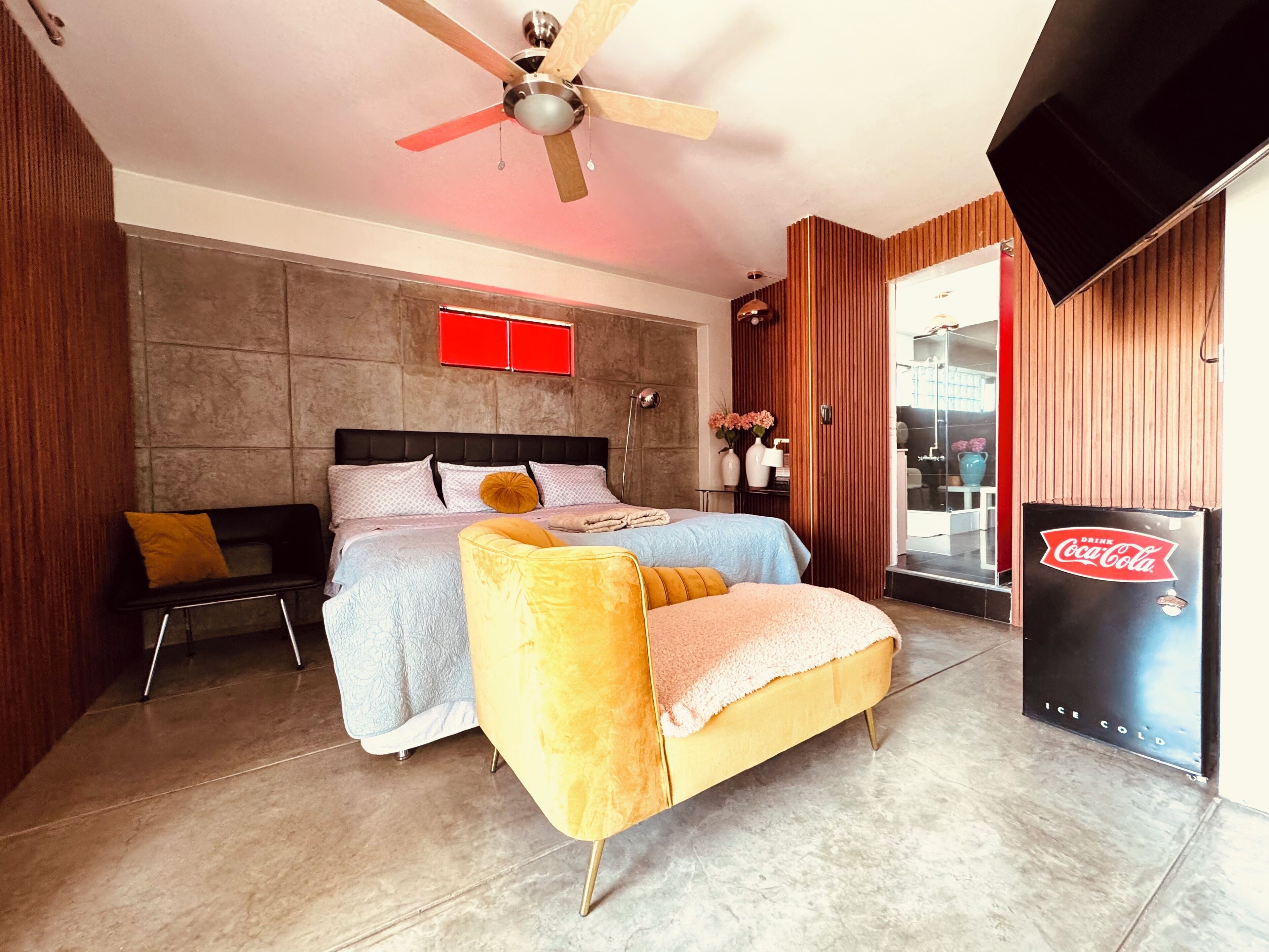 Deluxe tweepersoonskamer, 1 kingsize bed, en-suite badkamer | Gratis wifi, beddengoed