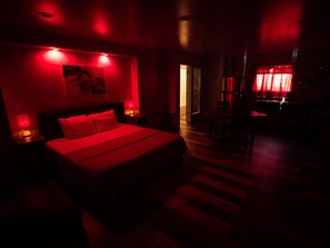 1 bedroom, premium bedding, free WiFi - Tao Cabins (Big Bear City)