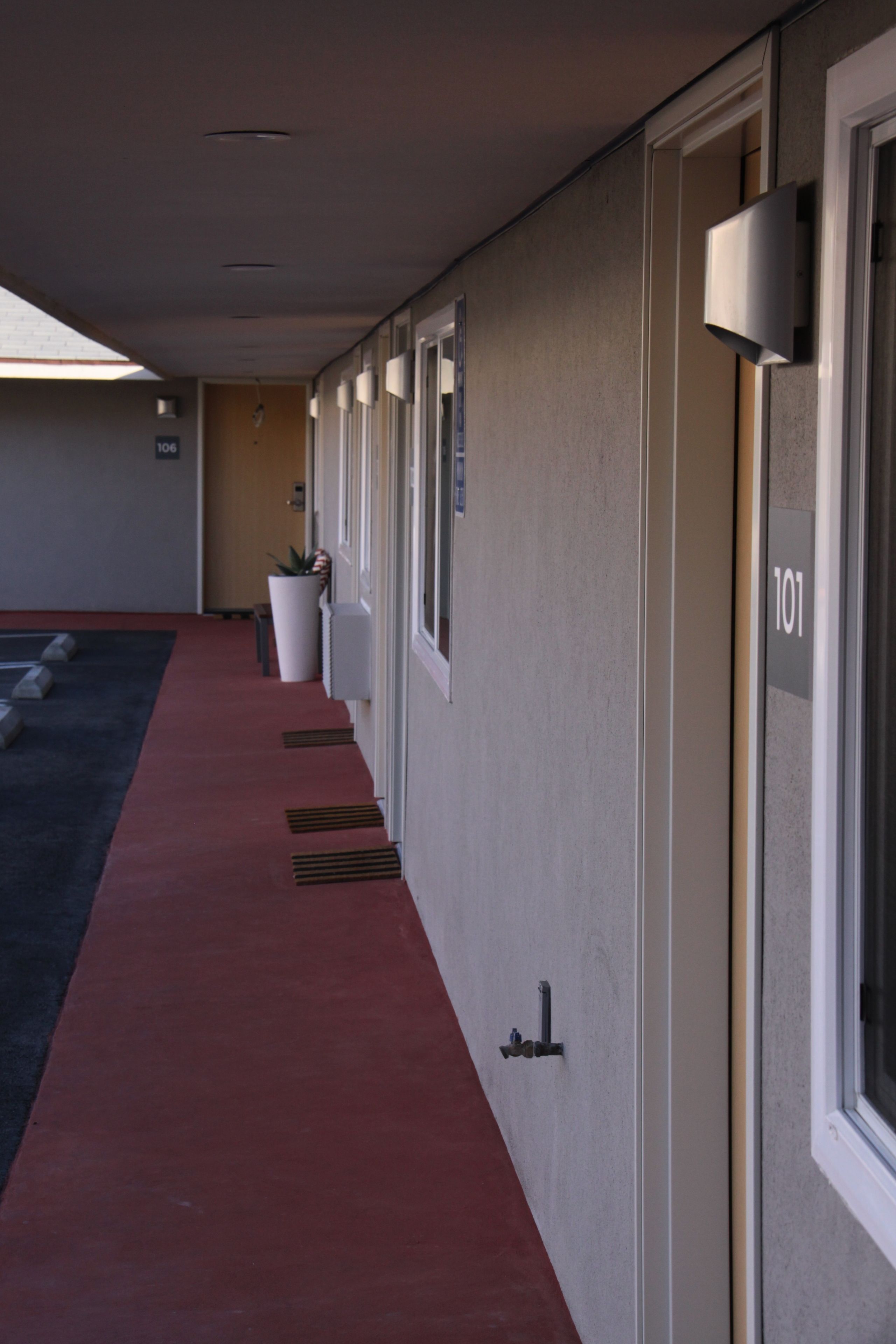 Photo - El Royale Hotel - Near Universal Studios Hollywood
