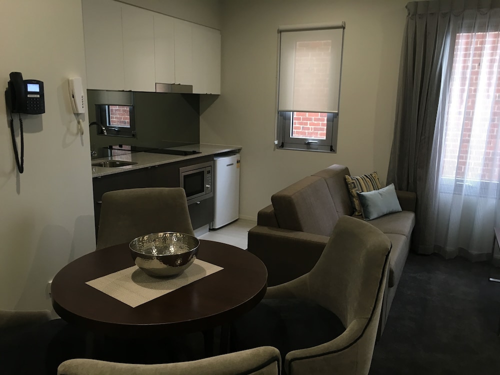 Attika Hotel by null