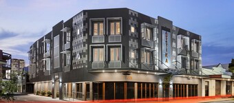 Attika Hotel