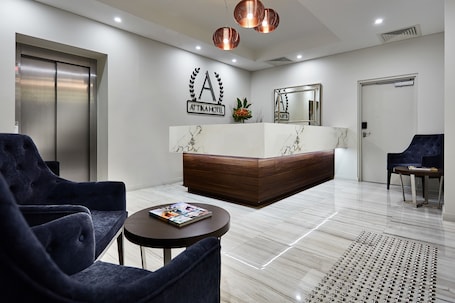 Lobby sitting area. Attika Hotel