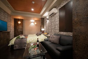 Individually decorated, individually furnished, free WiFi