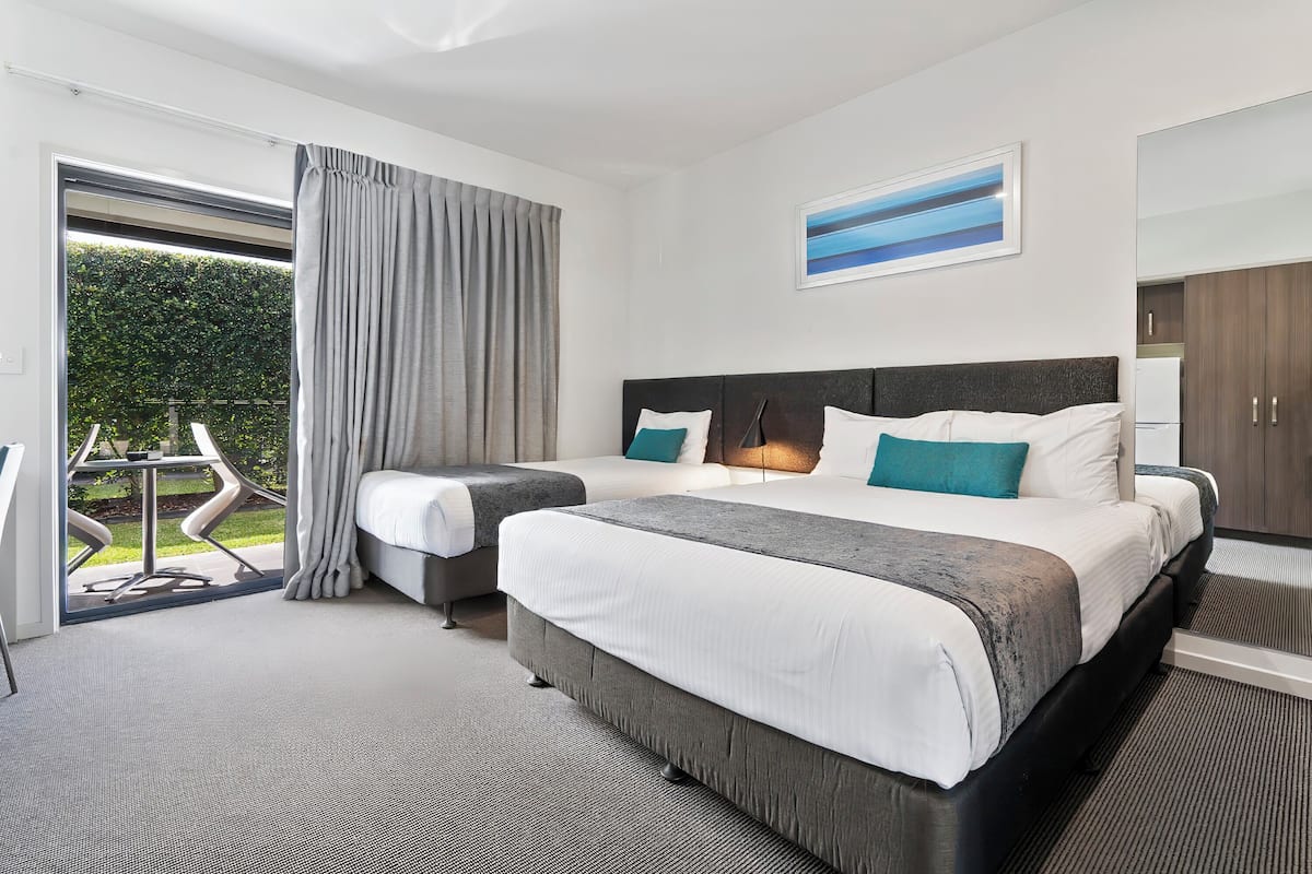 Room, Multiple Beds, Non Smoking | Desk, soundproofing, iron/ironing board, cribs/infant beds