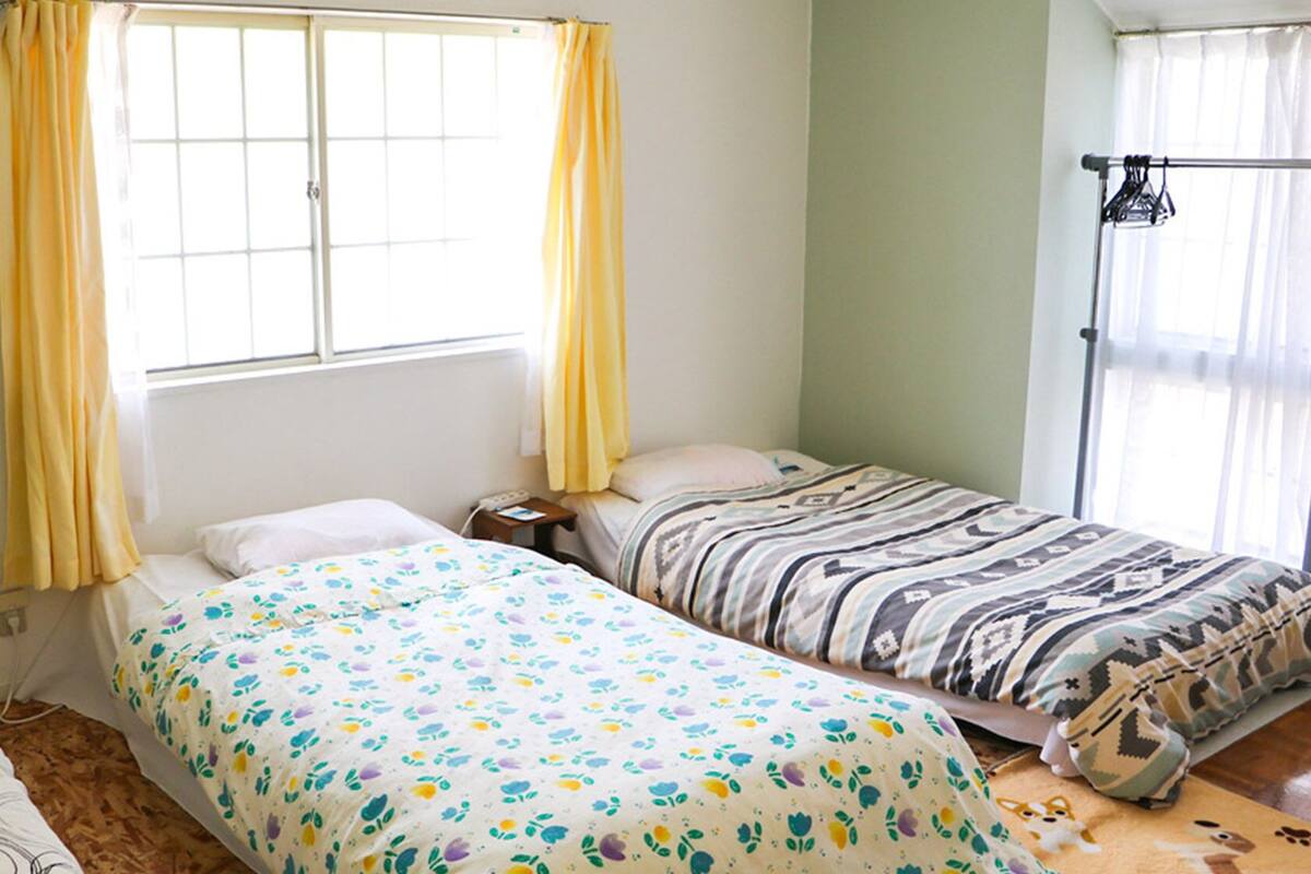 Desk, WiFi (free), bed sheets