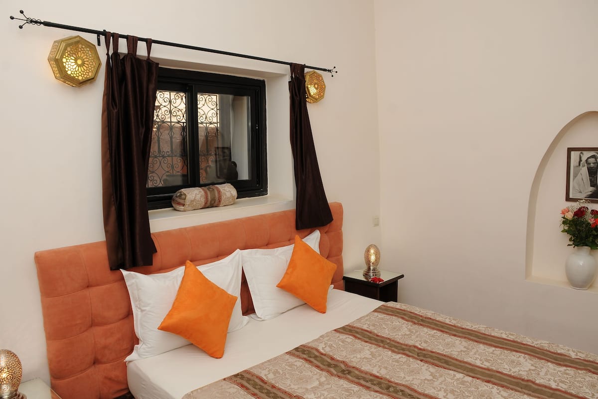 Junior Suite, Non Smoking, Private Bathroom | Premium bedding, individually decorated, individually furnished