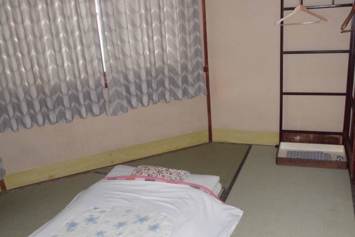 Traditional Single Room (Japanese Style (Cash Only)) | Wi-fi percuma 