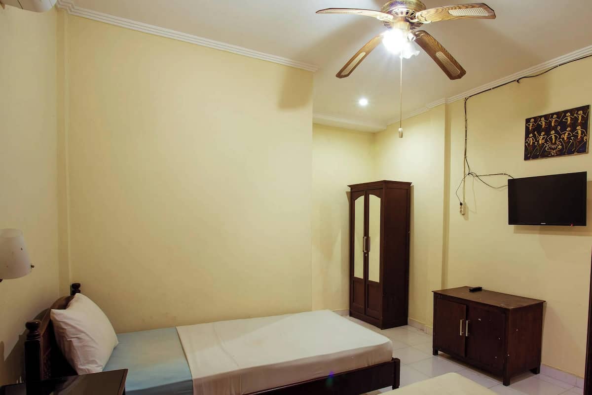 1 bedroom, desk, soundproofing, free WiFi